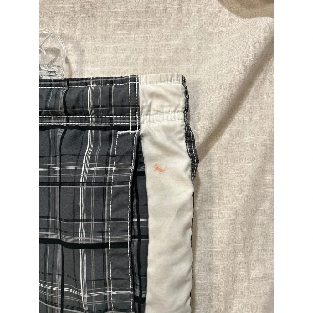 Nike Sportswear Mens XXL Plaid Cargo Board Shorts Grey Black White Purple Swoosh
